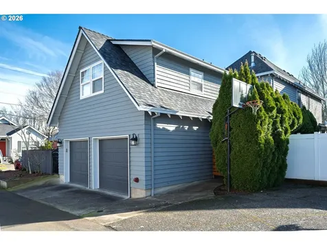 22285 NE Park Lane Fairview OR 97024