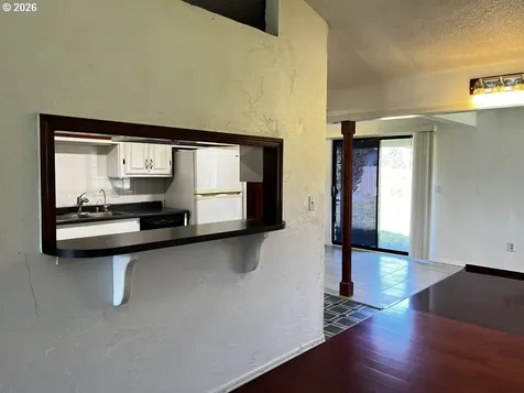 2385 19th Street Florence OR 97439