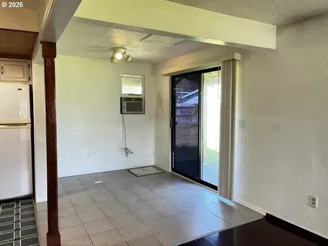 2385 19th Street Florence OR 97439