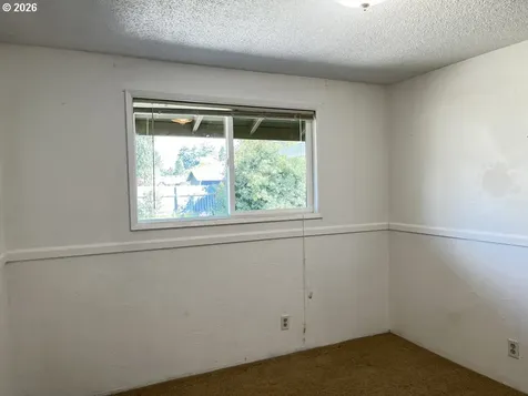 2385 19th Street Florence OR 97439