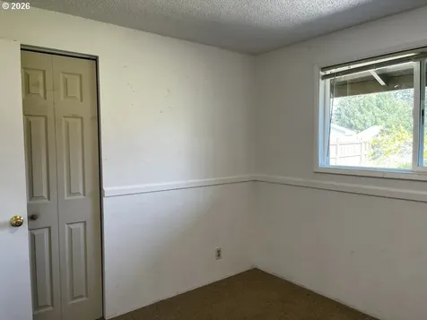 2385 19th Street Florence OR 97439