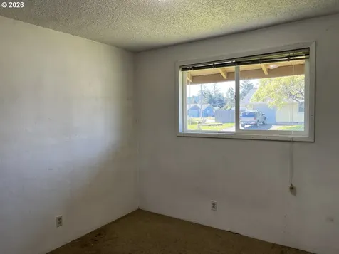 2385 19th Street Florence OR 97439