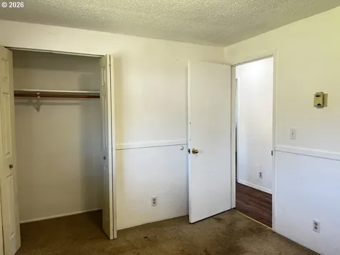2385 19th Street Florence OR 97439