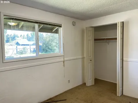 2385 19th Street Florence OR 97439