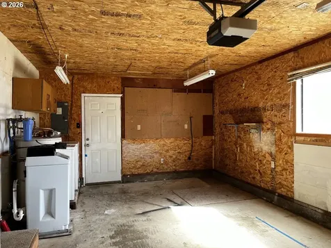2385 19th Street Florence OR 97439