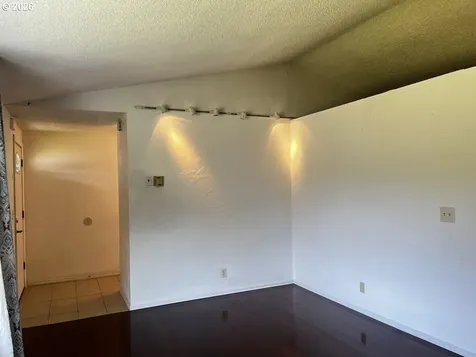 2385 19th Street Florence OR 97439