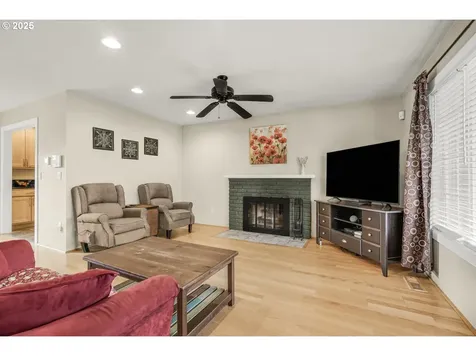 365 SW Duniway Avenue Gresham OR 97030