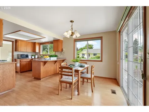 462 NE 24th Avenue Hillsboro OR 97124