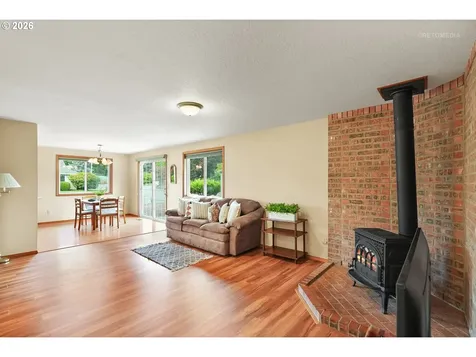 462 NE 24th Avenue Hillsboro OR 97124