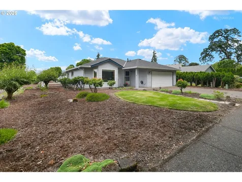 462 NE 24th Avenue Hillsboro OR 97124