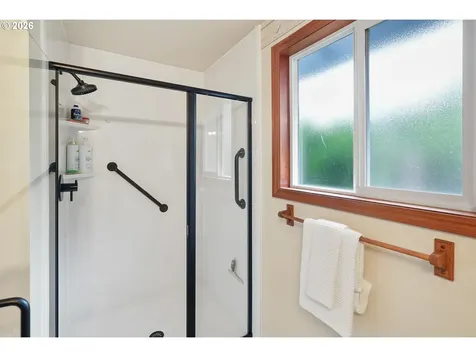 462 NE 24th Avenue Hillsboro OR 97124