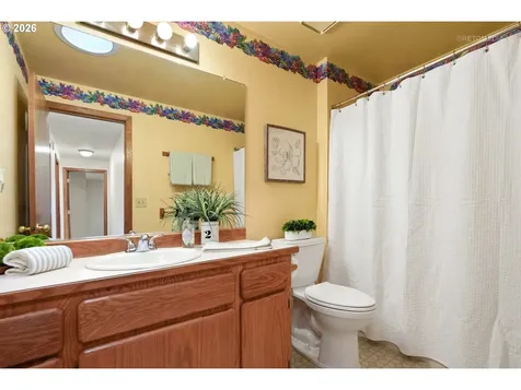 462 NE 24th Avenue Hillsboro OR 97124