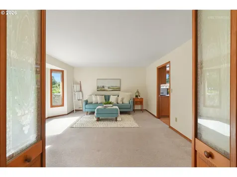 462 NE 24th Avenue Hillsboro OR 97124