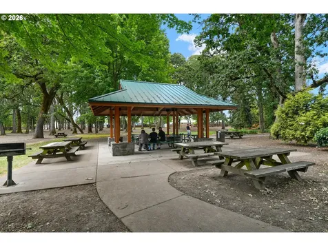 462 NE 24th Avenue Hillsboro OR 97124