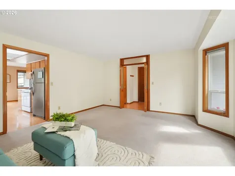 462 NE 24th Avenue Hillsboro OR 97124