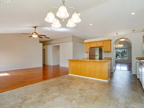 16809 NE 9th Street Vancouver WA 98684