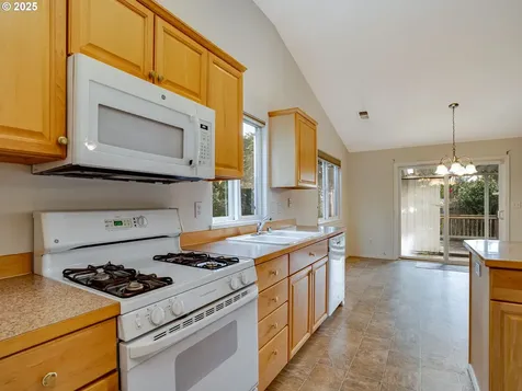 16809 NE 9th Street Vancouver WA 98684