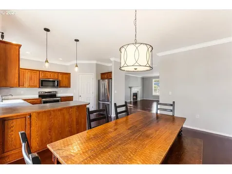 1807 N 8th Way Ridgefield WA 98642