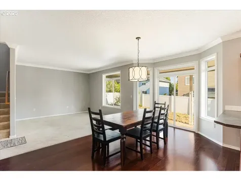 1807 N 8th Way Ridgefield WA 98642