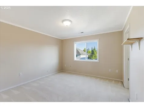 1807 N 8th Way Ridgefield WA 98642