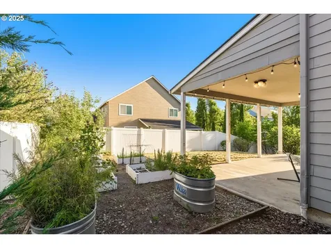 1807 N 8th Way Ridgefield WA 98642