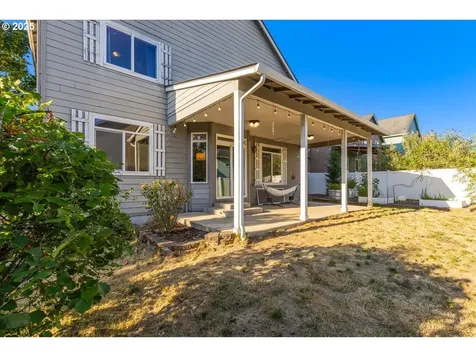 1807 N 8th Way Ridgefield WA 98642
