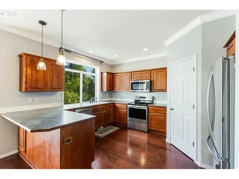 1807 N 8th Way Ridgefield WA 98642