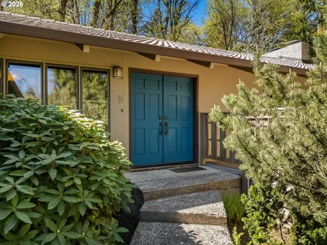 560 Milburn Court Lake Oswego OR 97034