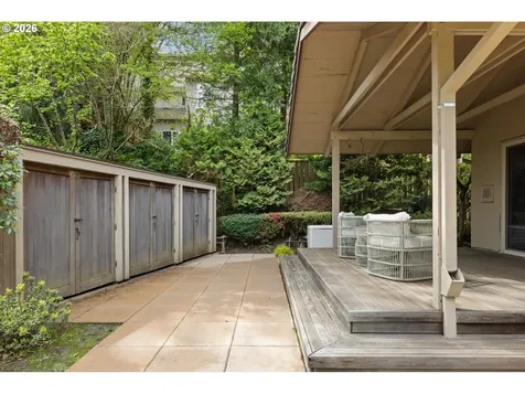 560 Milburn Court Lake Oswego OR 97034