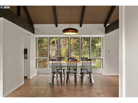 560 Milburn Court Lake Oswego OR 97034