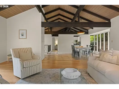 560 Milburn Court Lake Oswego OR 97034
