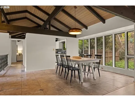 560 Milburn Court Lake Oswego OR 97034