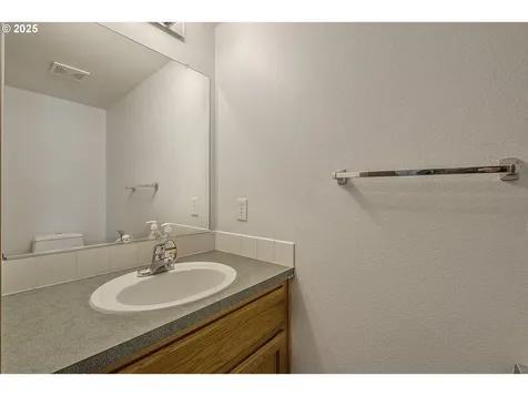 1057 SW 24th Street Troutdale OR 97060