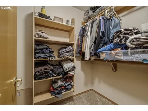 1057 SW 24th Street Troutdale OR 97060