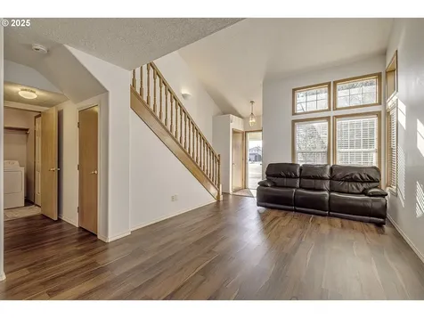 1057 SW 24th Street Troutdale OR 97060