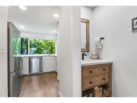 118 N Hayden Bay Drive Portland OR 97217