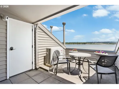 118 N Hayden Bay Drive Portland OR 97217