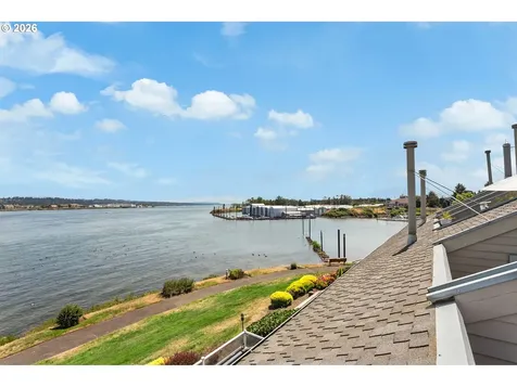 118 N Hayden Bay Drive Portland OR 97217