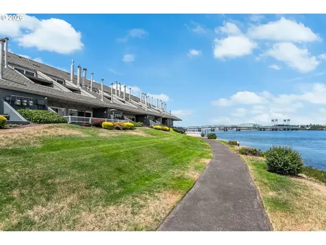 118 N Hayden Bay Drive Portland OR 97217