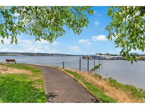 118 N Hayden Bay Drive Portland OR 97217