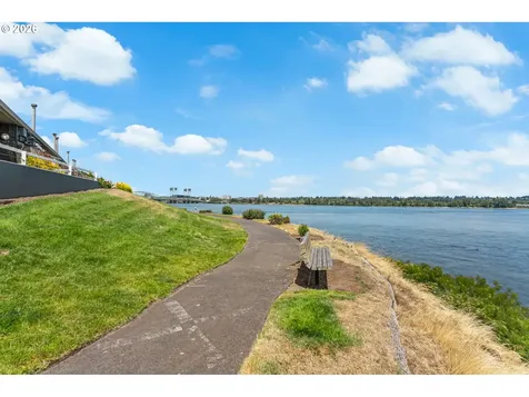 118 N Hayden Bay Drive Portland OR 97217