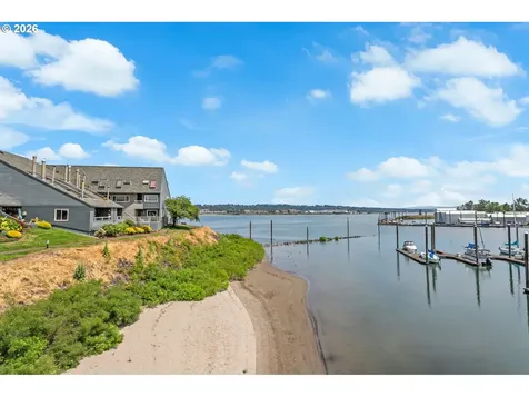 118 N Hayden Bay Drive Portland OR 97217