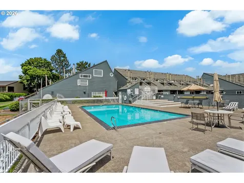 118 N Hayden Bay Drive Portland OR 97217