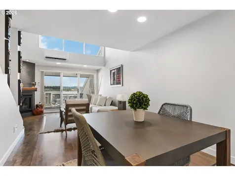 118 N Hayden Bay Drive Portland OR 97217