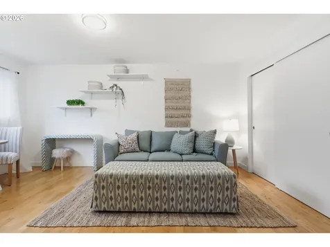 6621 SE Carlton Street Portland OR 97206