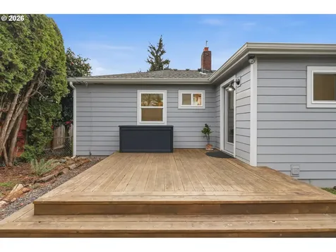 6621 SE Carlton Street Portland OR 97206