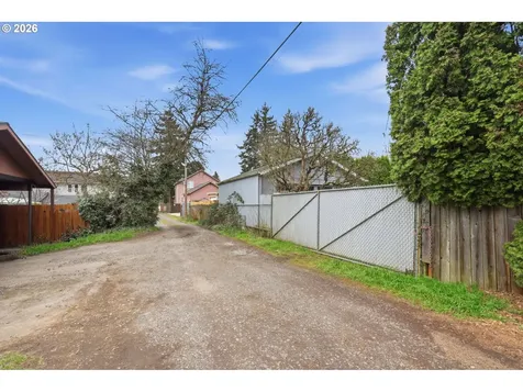6621 SE Carlton Street Portland OR 97206