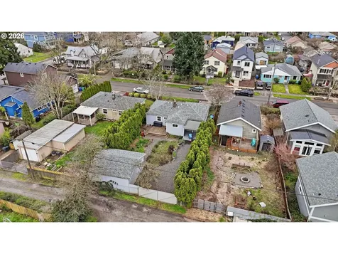 6621 SE Carlton Street Portland OR 97206