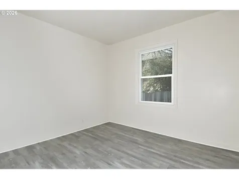 7020 NE Halsey Street Portland OR 97213