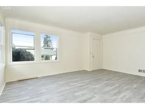 7020 NE Halsey Street Portland OR 97213